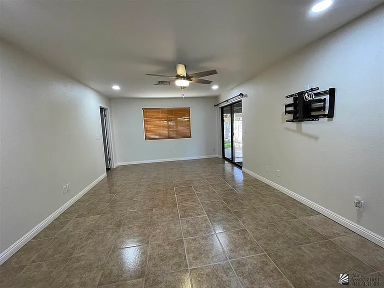 10628 S Calle Raquel — Photo 11