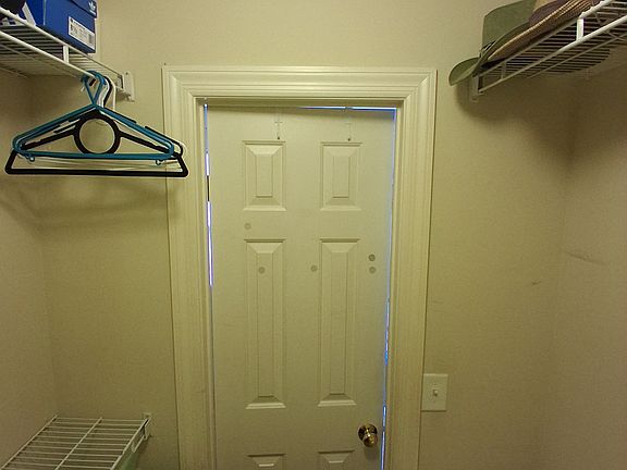 4th image of 3140 Long Blvd