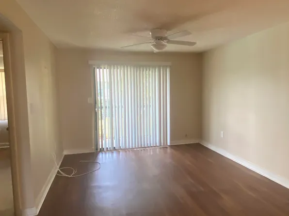 5012 Terrace Palms Cir Unit 202, Tampa, FL 33617