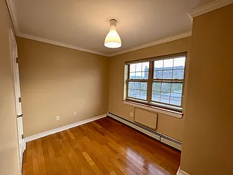 Rented by Nest Seekers International