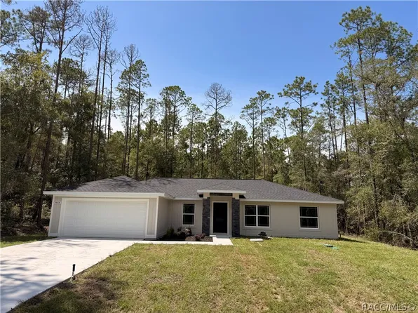 9818 N Pewter Ave, Citrus Springs, FL 34434