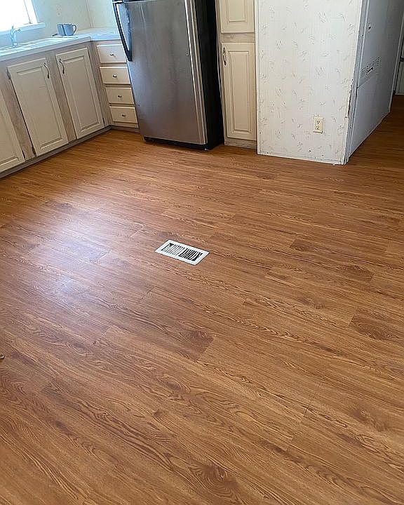 2nd image of 122 S 102nd St