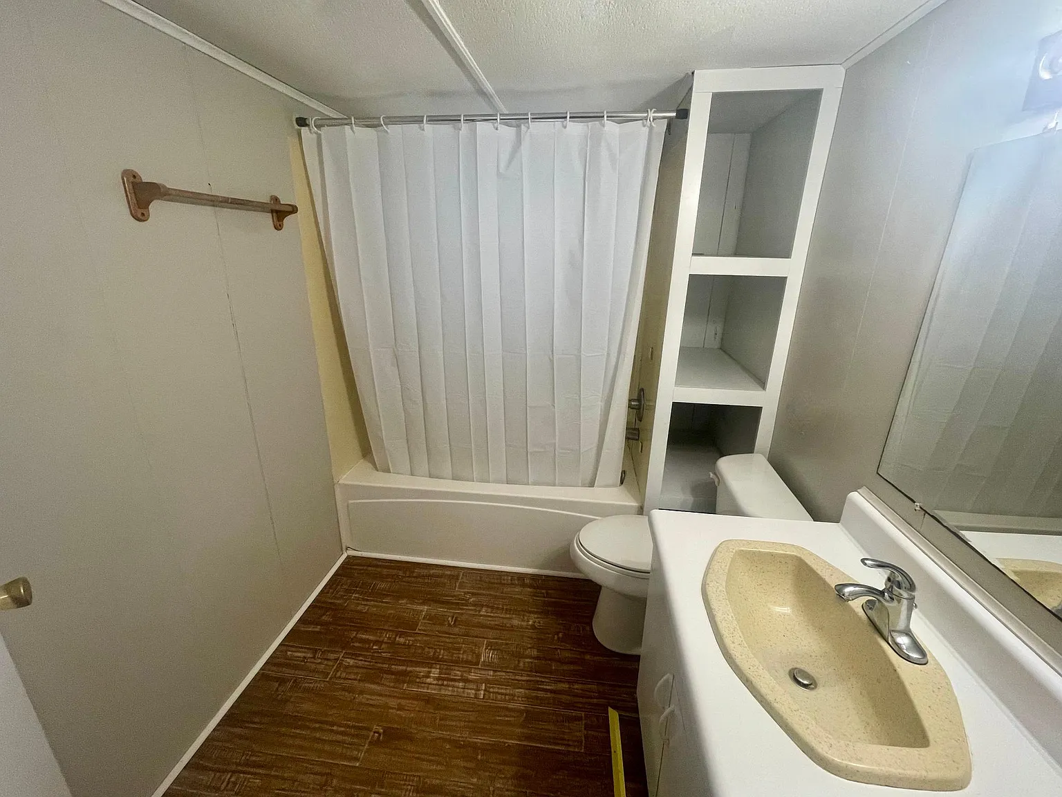 2 bed, 1064 sqft, $895 — Photo 4
