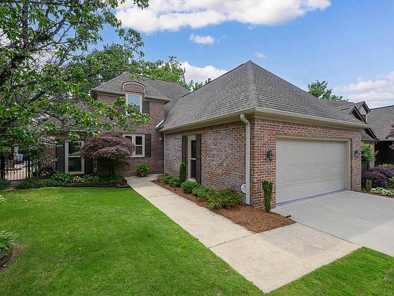 3rd image of 2281 Sterling Ridge Cir