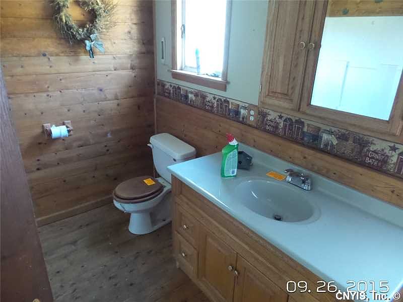 2nd image of 6427 Maple St