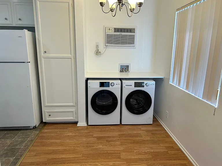 10722 Missouri Ave #6 — Photo 4