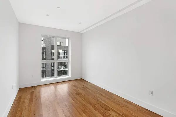 Rented by Compass | media 28