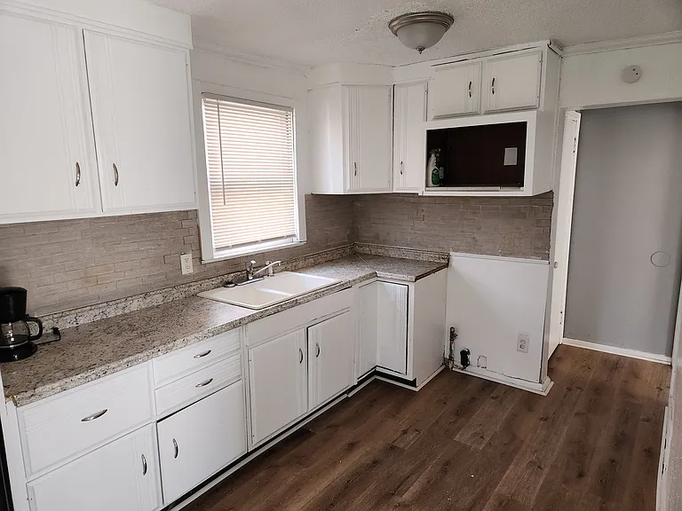 10434 Merlin St — Photo 10