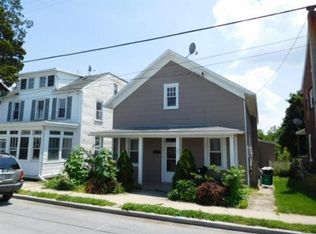 555 W Market St, Marietta, PA