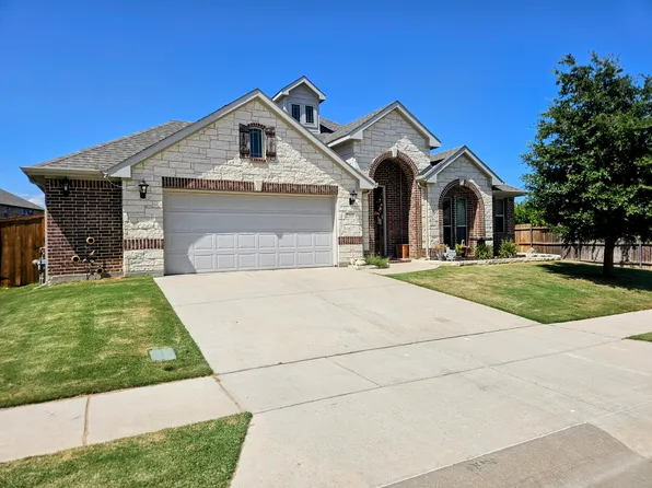 210 Spruce Valley Dr, Justin, TX 76247