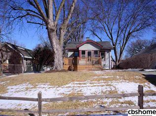 7924 Oakwood St, Ralston, NE 68127