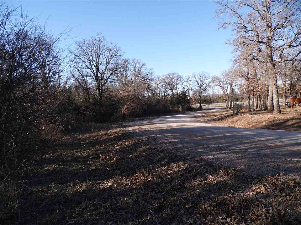 2nd image of 69 Winding Oaks Dr