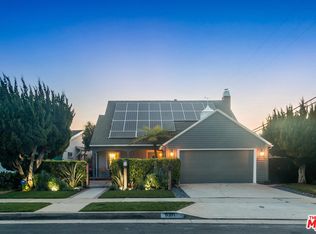 8301 Delgany Ave, Playa Del Rey, CA 90293