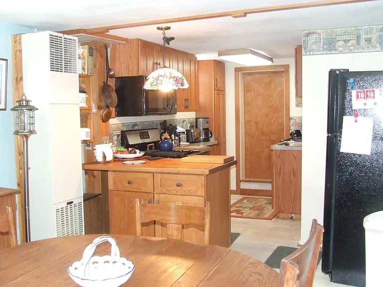 9506 Main St — Photo 6