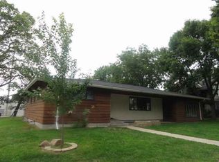 119 S 4th St, Montevideo, MN 56265