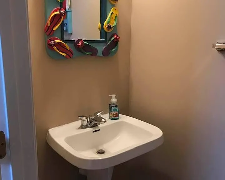 Powder room.