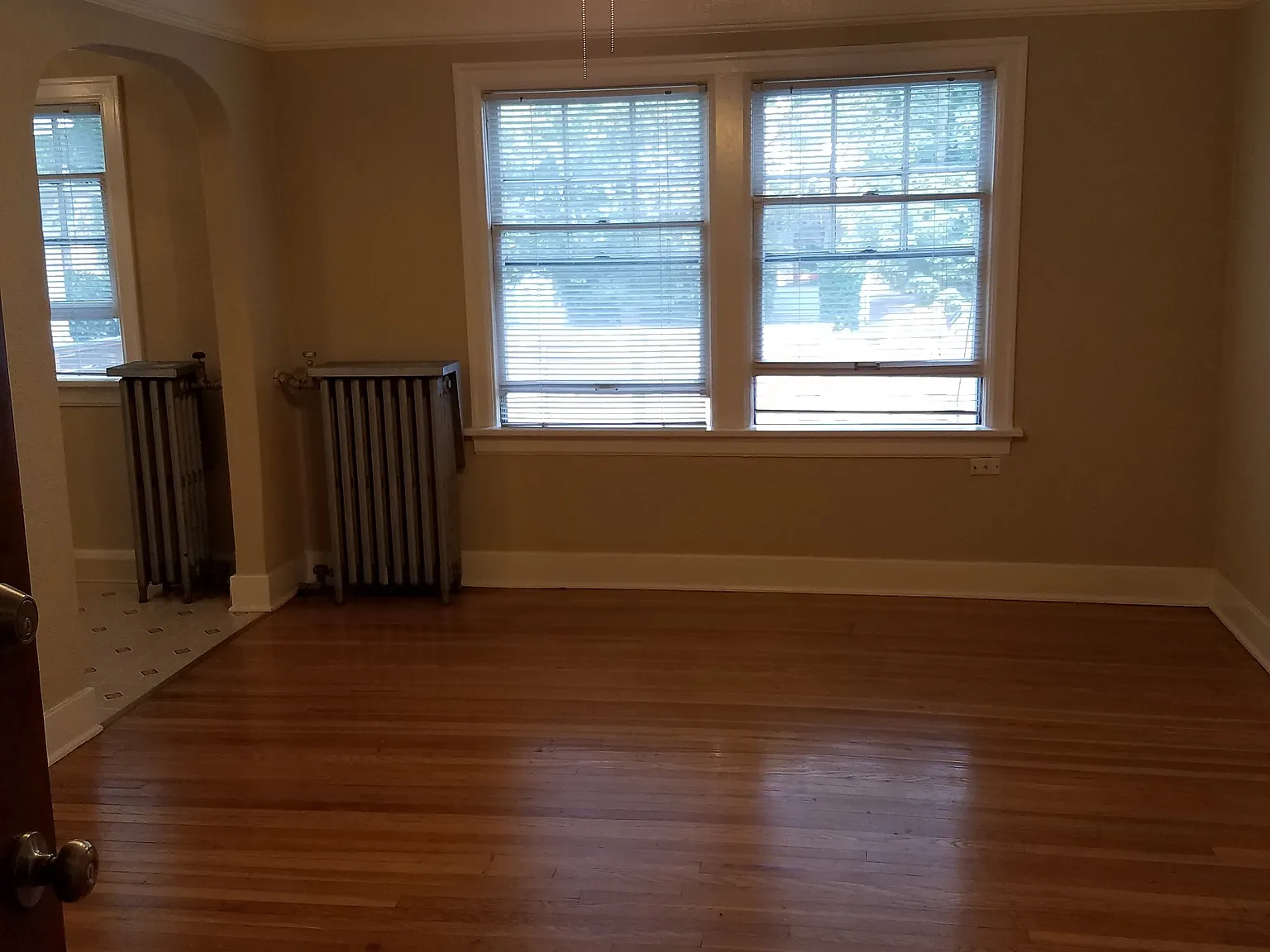 Studio, 500 sqft, $1,250 — Photo 3