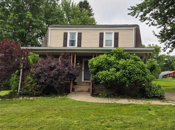 19560 Park St, Meadville, PA 16335