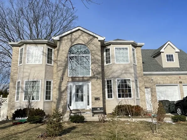 200 W Thacker St, Hoffman Estates, IL 60169