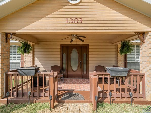 1303 Garner Ln, Longview, TX 75605