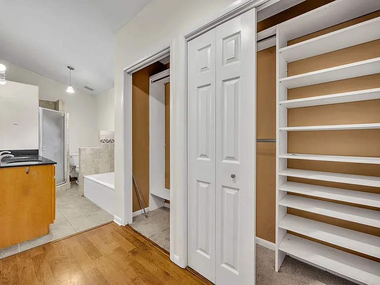 1816 Mizell Ave — Photo 23