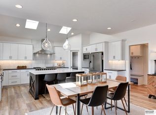 3827 S 212th St, Elkhorn, NE 68022