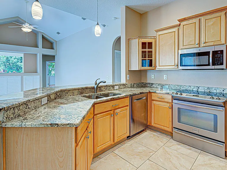 7333 Featherstone Blvd — Photo 41