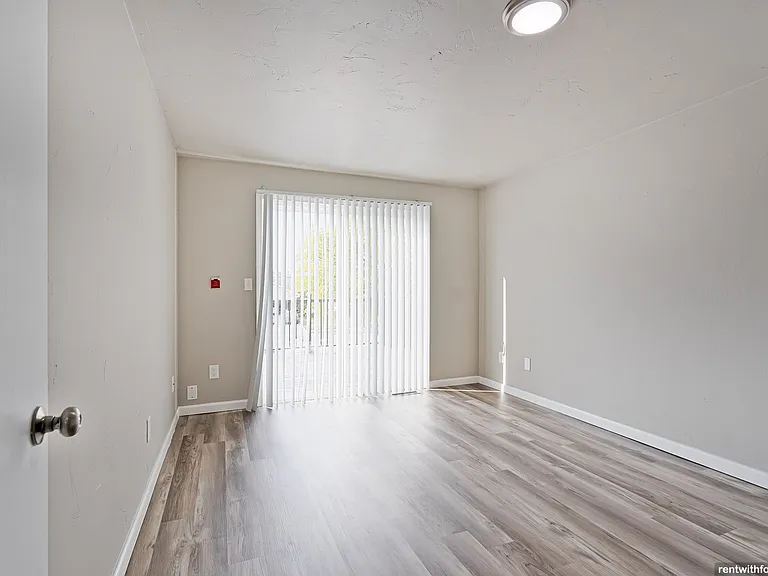 Allouez Townhomes — Photo 44