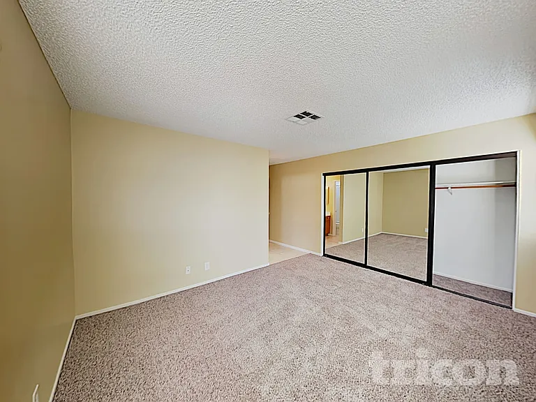 625 Freeburg Pl — Photo 23