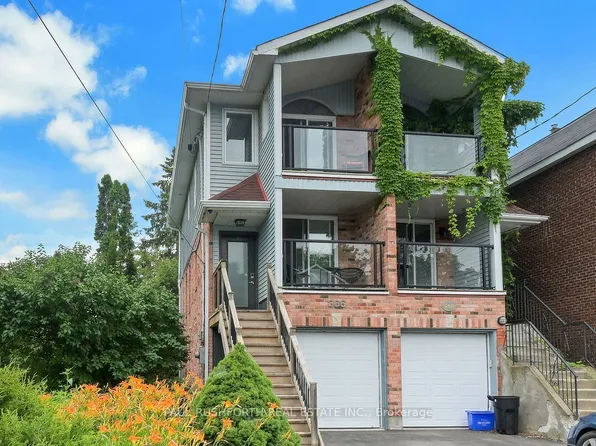 366 Wilmont Ave, Ottawa, ON K2A 0B1