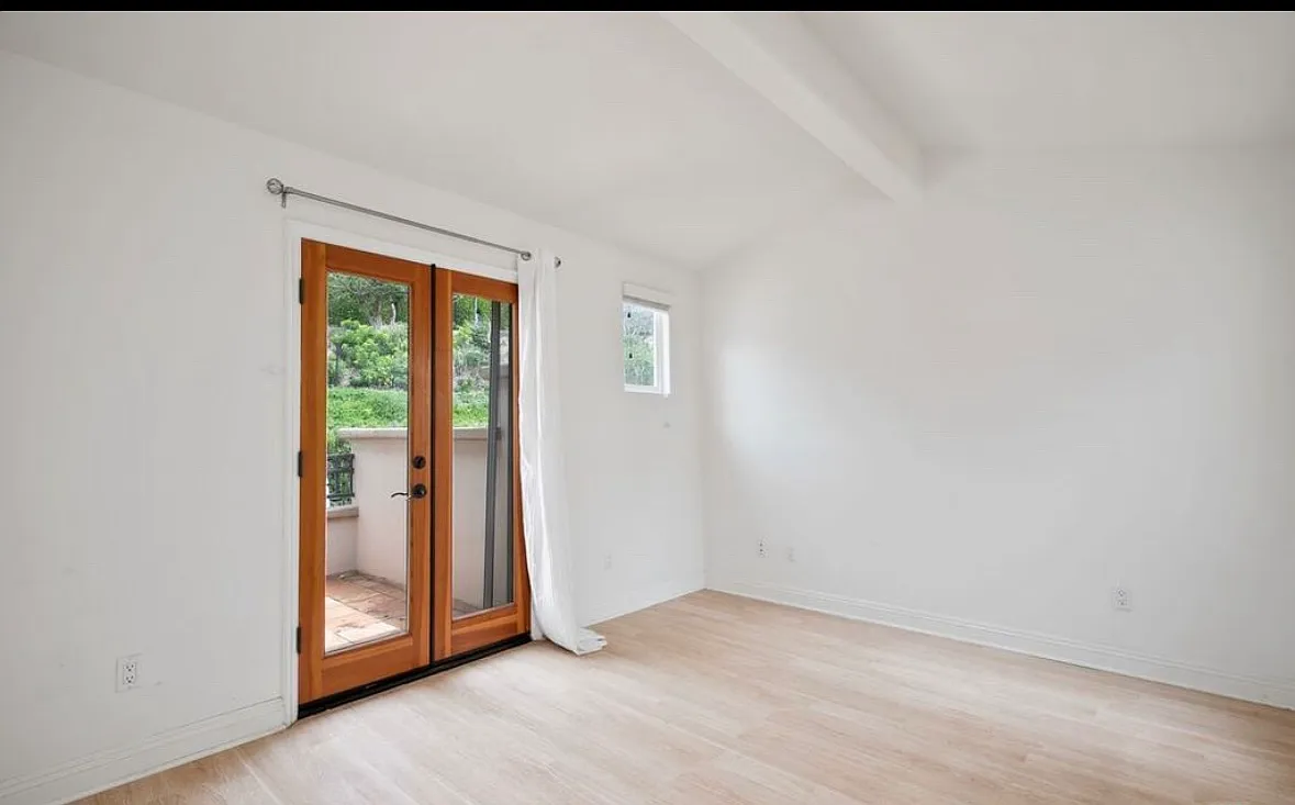 3 bed, 2.5 bath, 2064 sqft, $7,000 — Photo 4