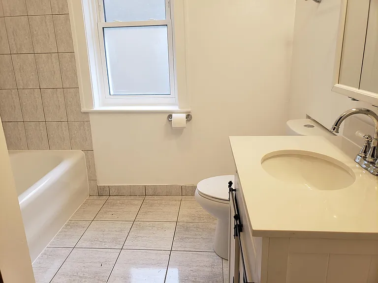 5109 W Cornelia Ave #2 — Photo 9