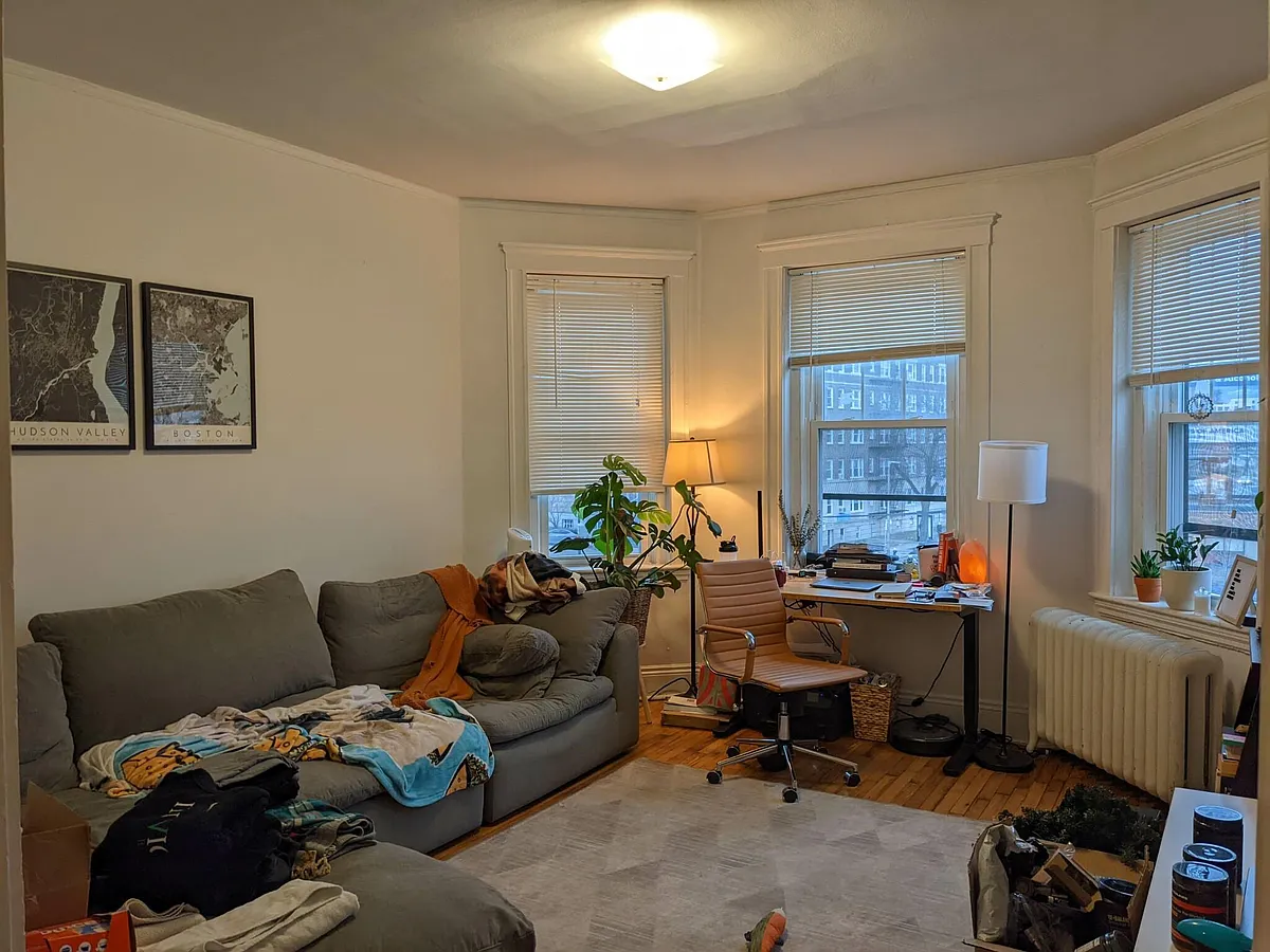 Building Photo - 1572 Commonwealth Ave #1