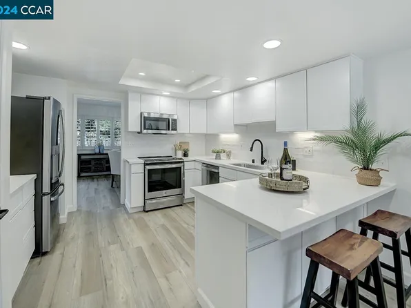 327 Sycamore Hill Ct, Danville, CA 94526