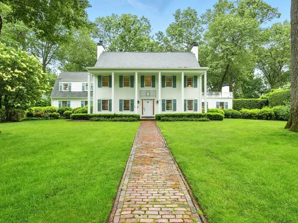 231 Park Dr, Longmeadow, MA 01106