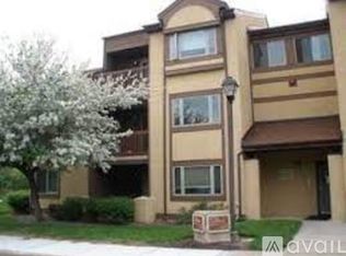 3125 Sayre Dr, Princeton, NJ 08540