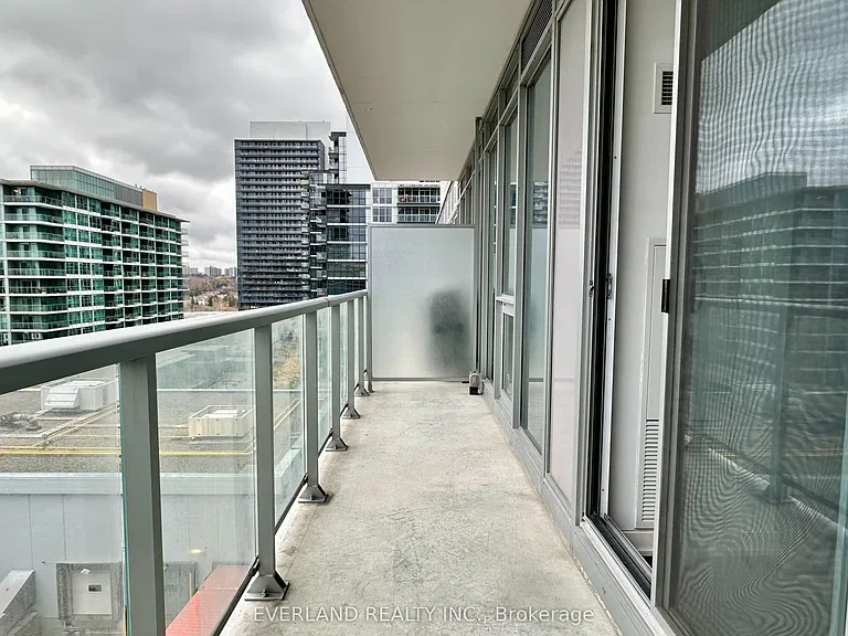 72 Esther Shiner Blvd #710 — Photo 8