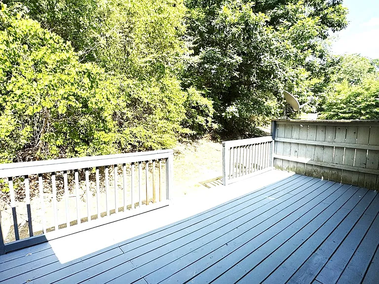 4700 Brockton Dr — Photo 16