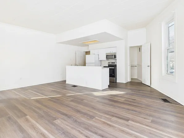 65 E Penn St, Carlisle, PA 17013