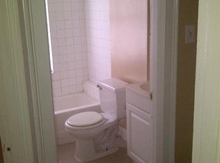 1030 Ironside Rd, Camden, NJ 08104