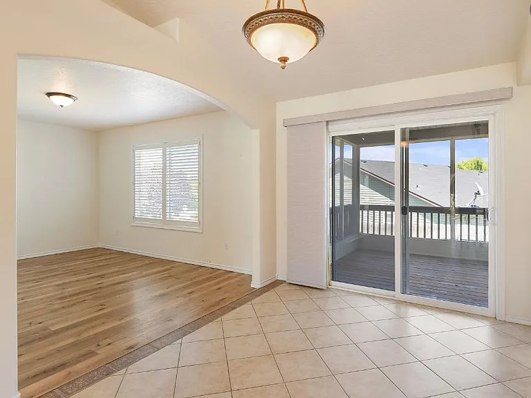 538 W Palmer Dr — Photo 9