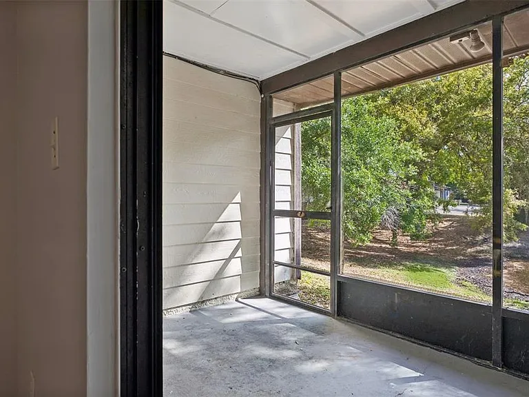 10307 Councils Way — Photo 41