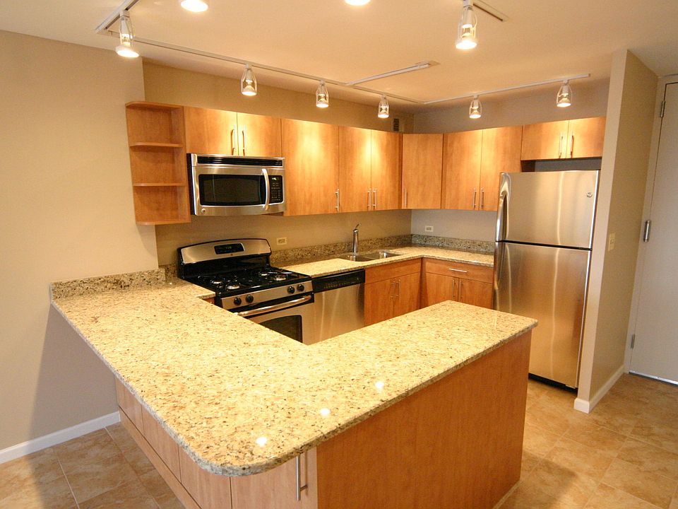 1st image of 1960 N Lincoln Park W APT 808