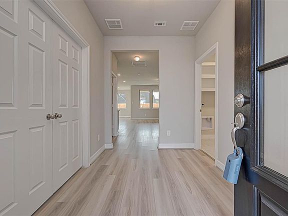 2nd image of 3433 Acacia Grove Ln