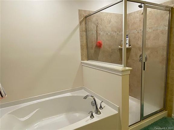 5th image of 3007 Honeylocust Ln #78