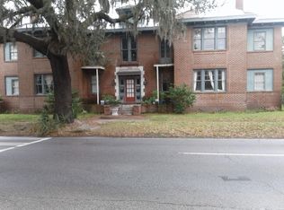 1302 E Victory Dr, Savannah, GA 31404