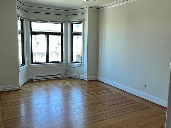 5th image of 2341 Franklin St