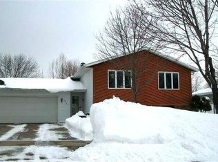 2724 Sullivan Ave, Kaukauna, WI 54130