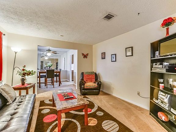 3rd image of 15123 Grove Gardens Dr