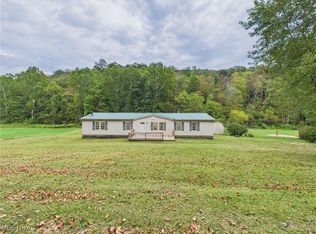 967 Buck Run Rd, Mineral Wells, WV 26150